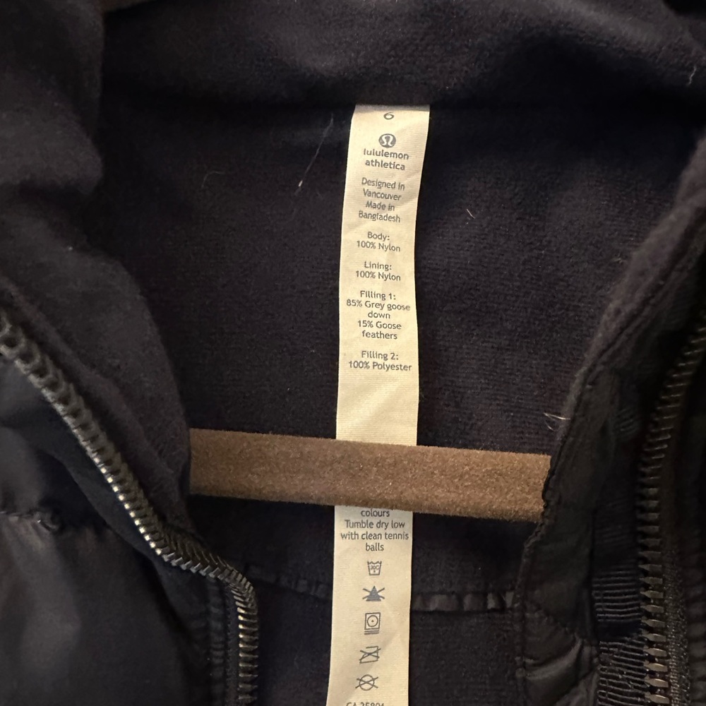 Lululemon Athletica Navy Blue Down Puffer Vest - Picture 2 of 4
